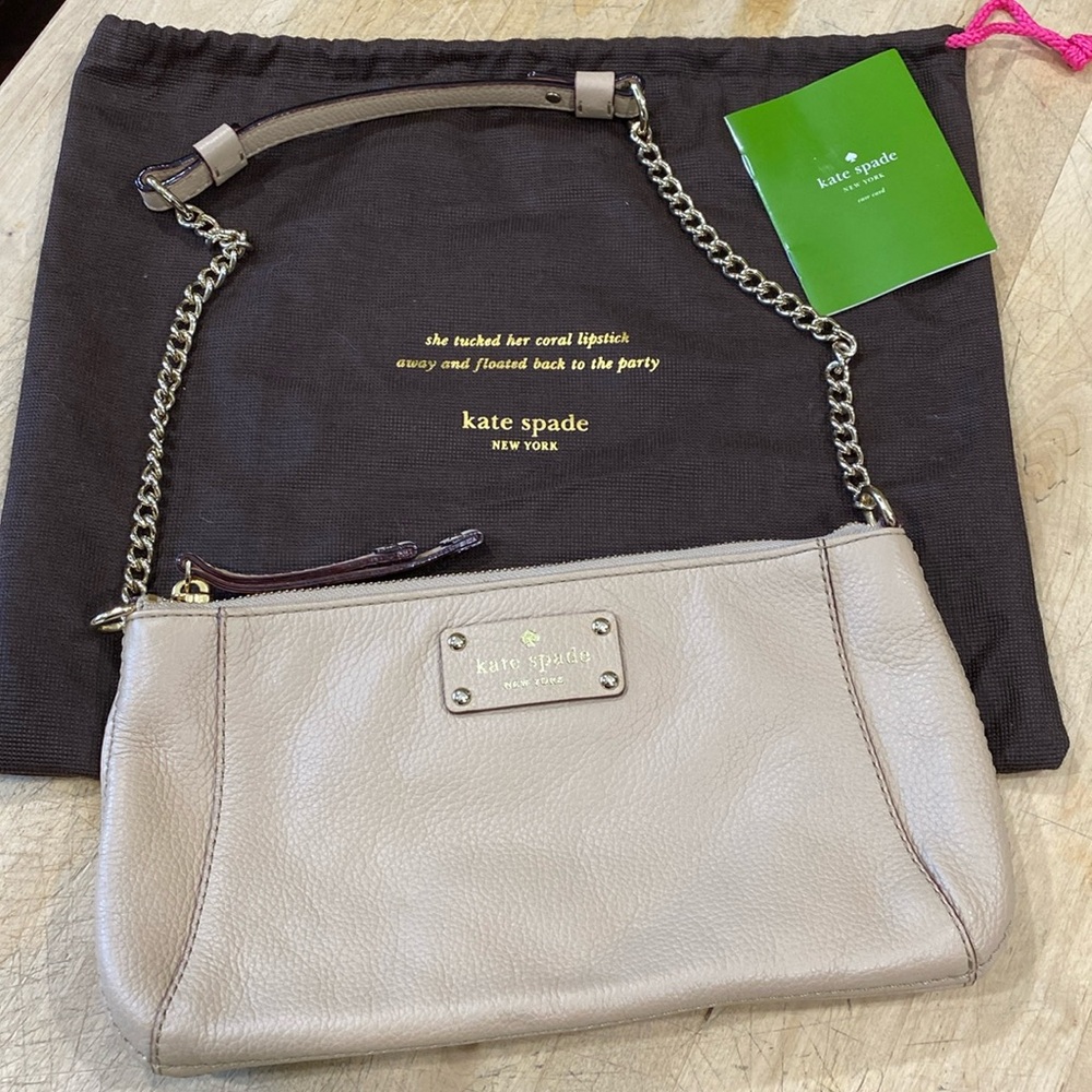 EUC Kate Spade leather purse